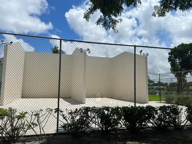 $2,000 | 1115 Green Pine Boulevard, Unit D1, West Palm Beach, FL 33409