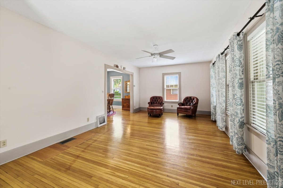 622 Edison Street Geneva, IL 60134 - Photo 9 of 31