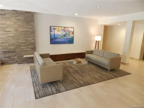 $2,550 | 414 Benedict Avenue, Unit 1D, Tarrytown, NY 10591