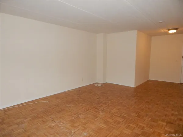 $2,550 | 414 Benedict Avenue, Unit 1D, Tarrytown, NY 10591