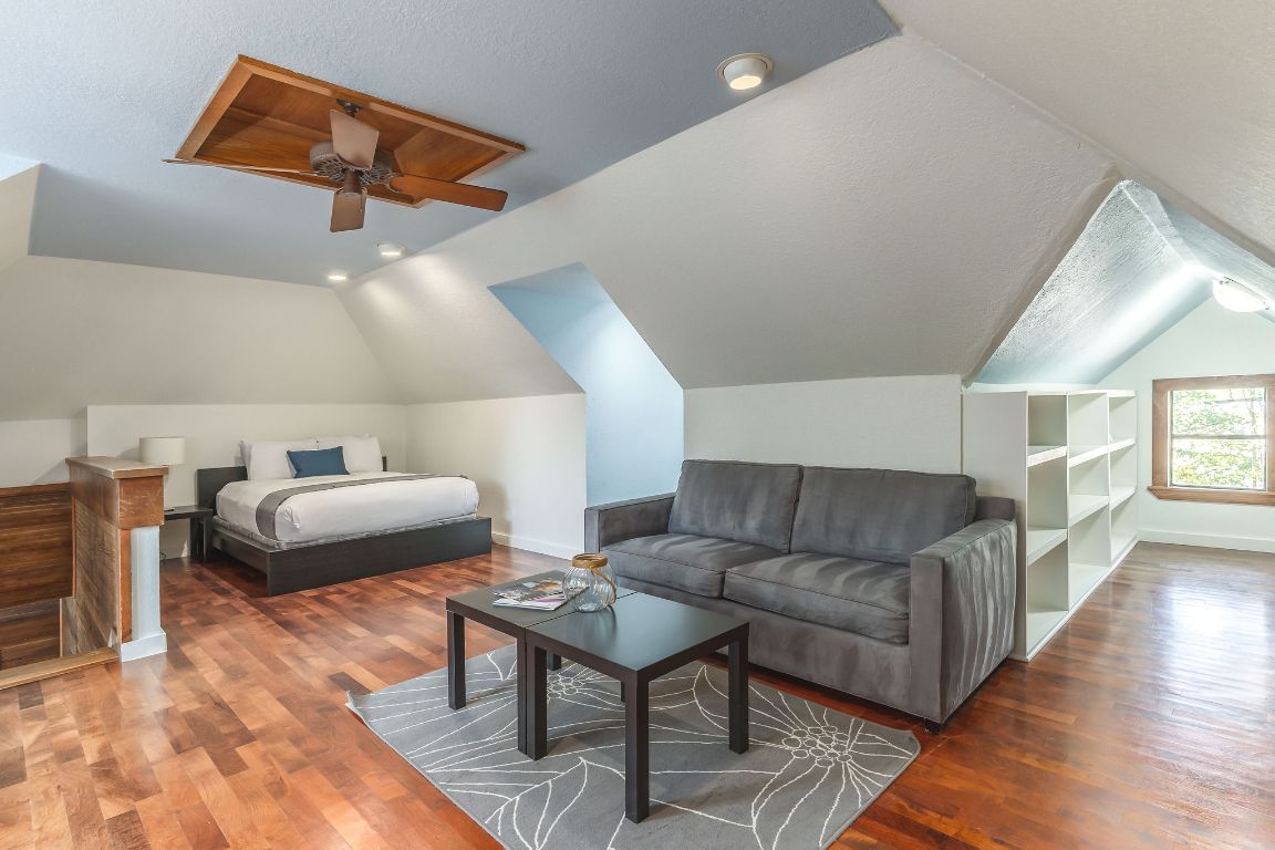 203 Leland Street Austin, TX 78704 - Photo 21 of 38 Upper Loft-Main House