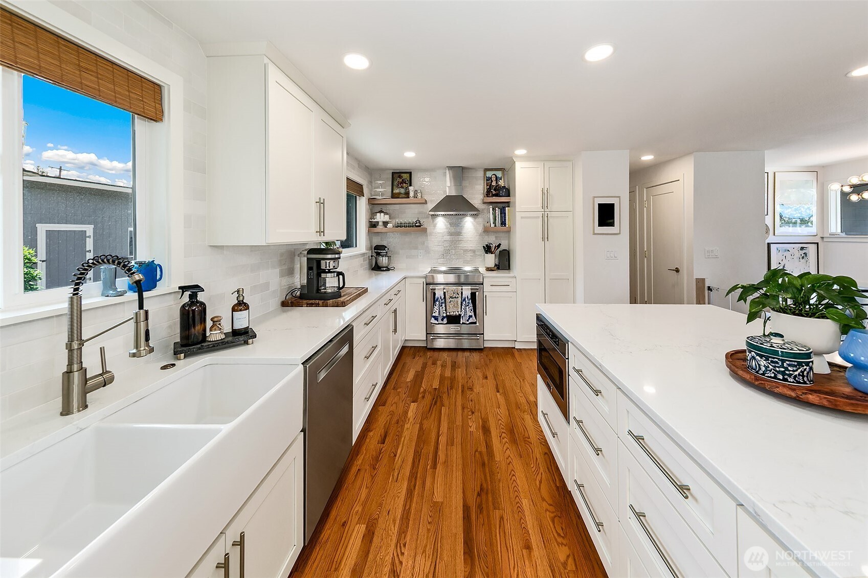 310 Pine Street Edmonds, WA 98020 - Photo 5 of 39