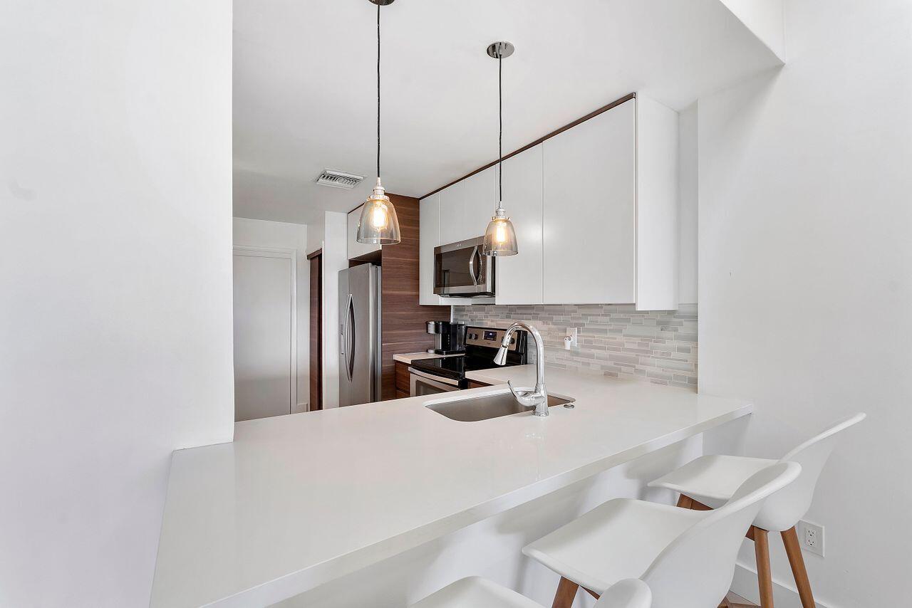 7508 La Paz Boulevard, Unit 304 Boca Raton, FL 33433 - Photo 11 of 44 7508_La_Paz_Blvd_U304_013