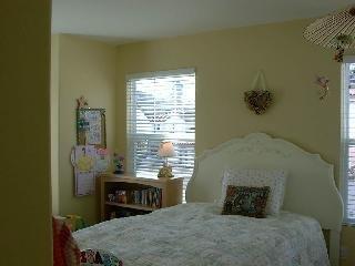 7 Lavenham Road Novato, CA 94949 - Photo 8 of 11 Gallery Image 8