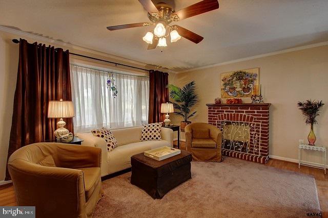 102 Lexington Road York, PA 17402 - Photo 2 of 28