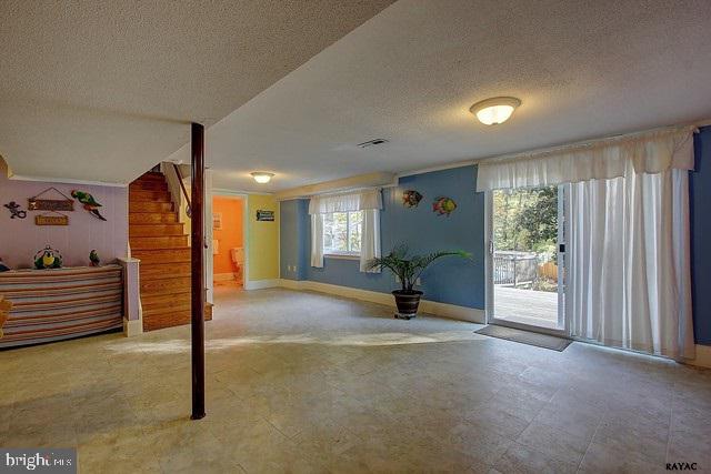 102 Lexington Road York, PA 17402 - Photo 17 of 28