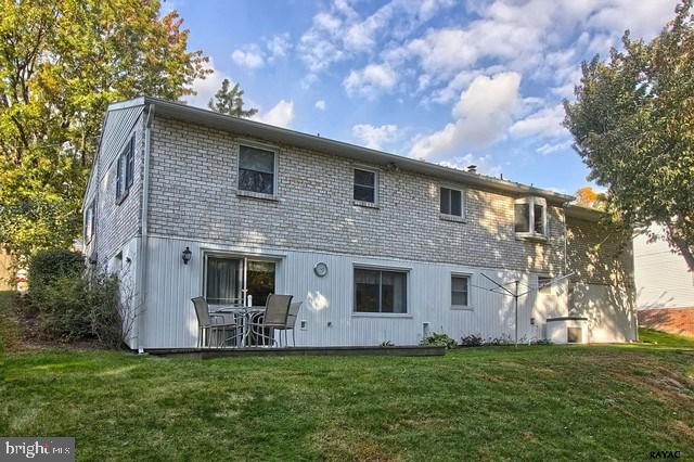 102 Lexington Road York, PA 17402 - Photo 20 of 28