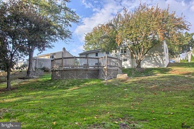 102 Lexington Road York, PA 17402 - Photo 22 of 28