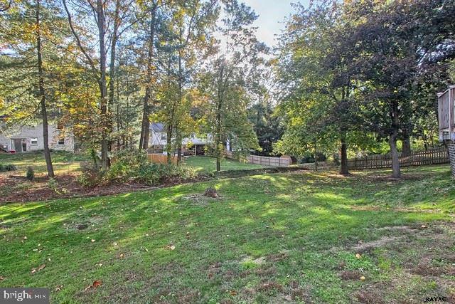 102 Lexington Road York, PA 17402 - Photo 23 of 28