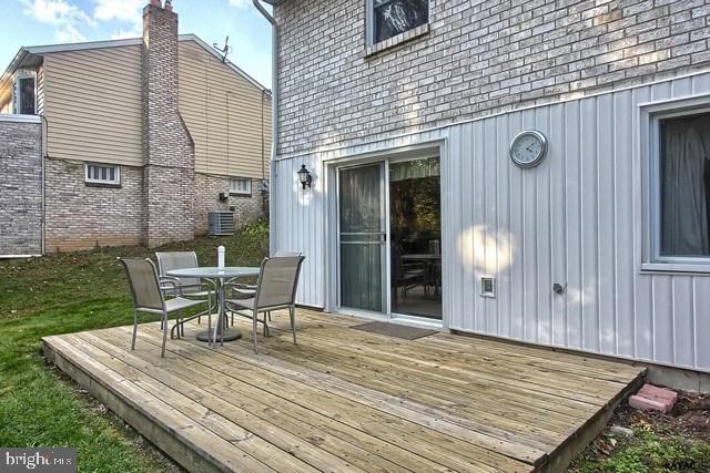 102 Lexington Road York, PA 17402 - Photo 26 of 28