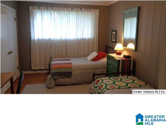 2109 Blue Ridge Boulevard Birmingham, AL 35226 - Photo 7 of 26