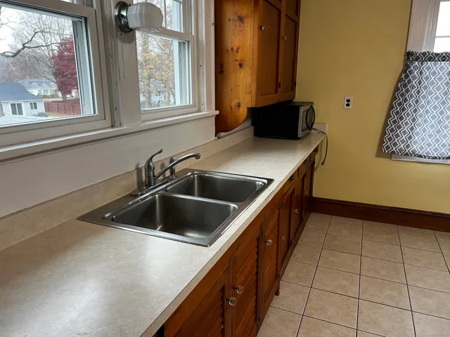 $1,900 | 24 Lawncrest Road, Danbury, CT 06810