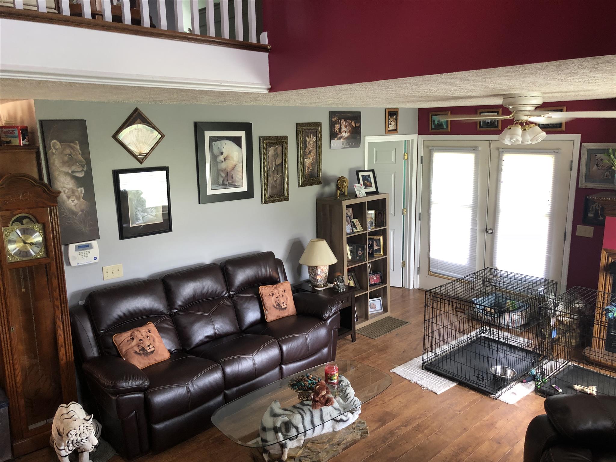 922 Harpo Road Manchester, TN 37355 - Photo 10 of 17 a living room with furniture and a flat screen tv