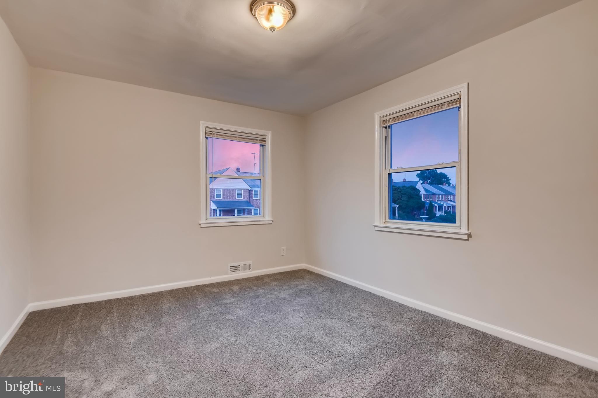 1615 Gleneagle Road Baltimore, MD 21239 - Photo 17 of 32 Bedroom!