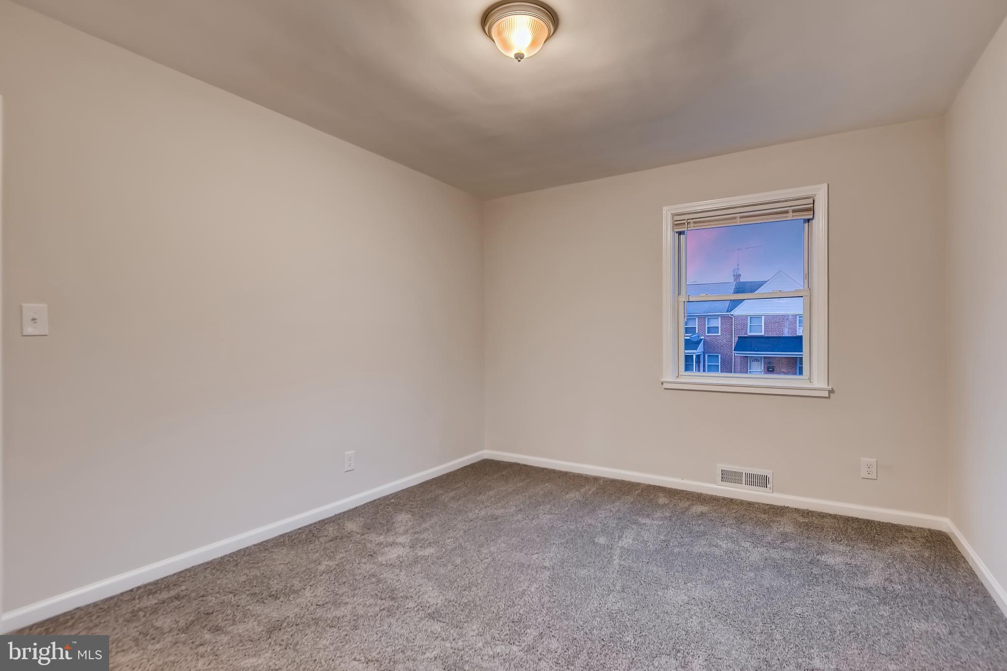 1615 Gleneagle Road Baltimore, MD 21239 - Photo 18 of 32 Bedroom!