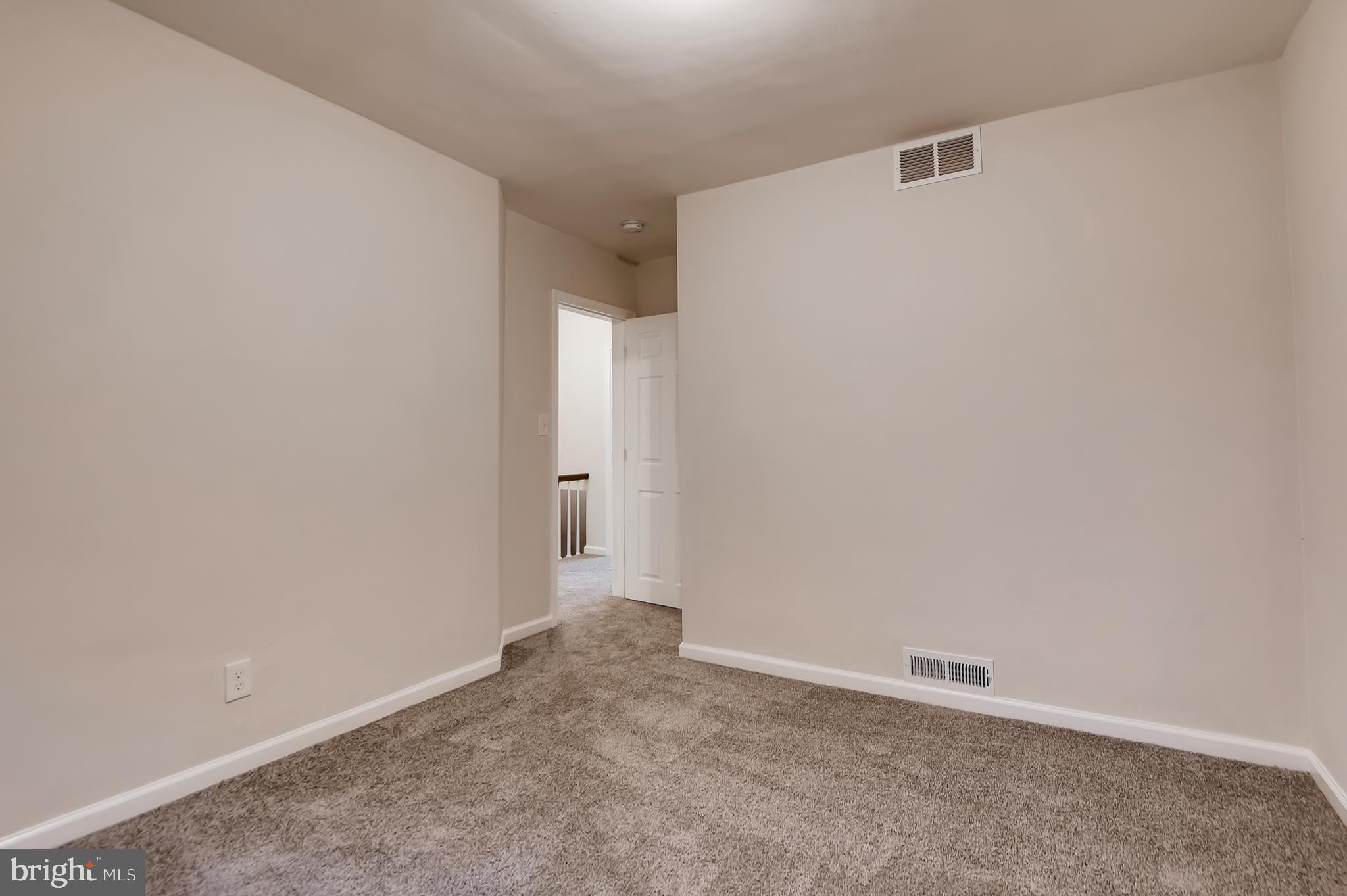 1615 Gleneagle Road Baltimore, MD 21239 - Photo 26 of 32 Bedroom!