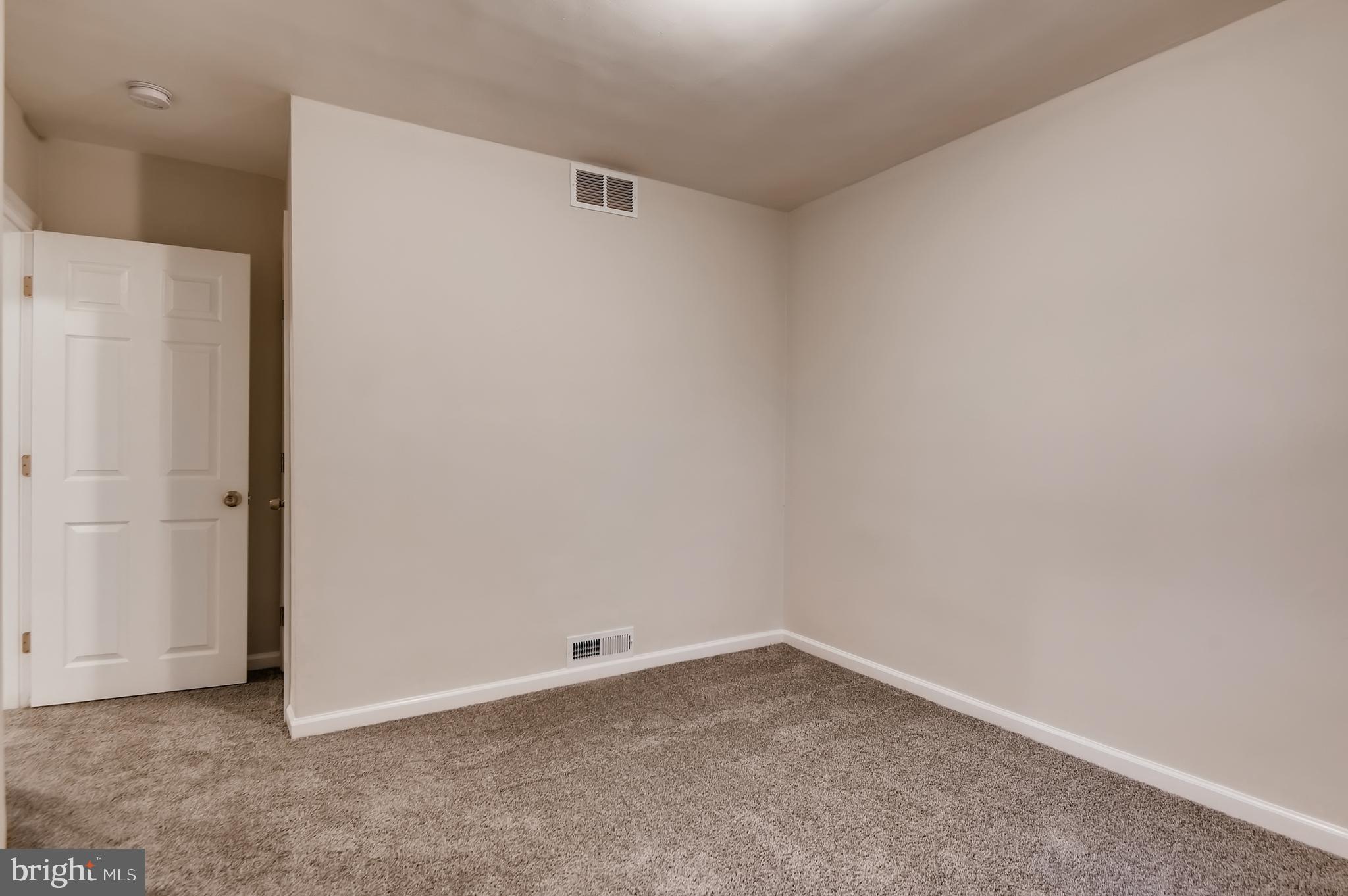 1615 Gleneagle Road Baltimore, MD 21239 - Photo 27 of 32 Bedroom!