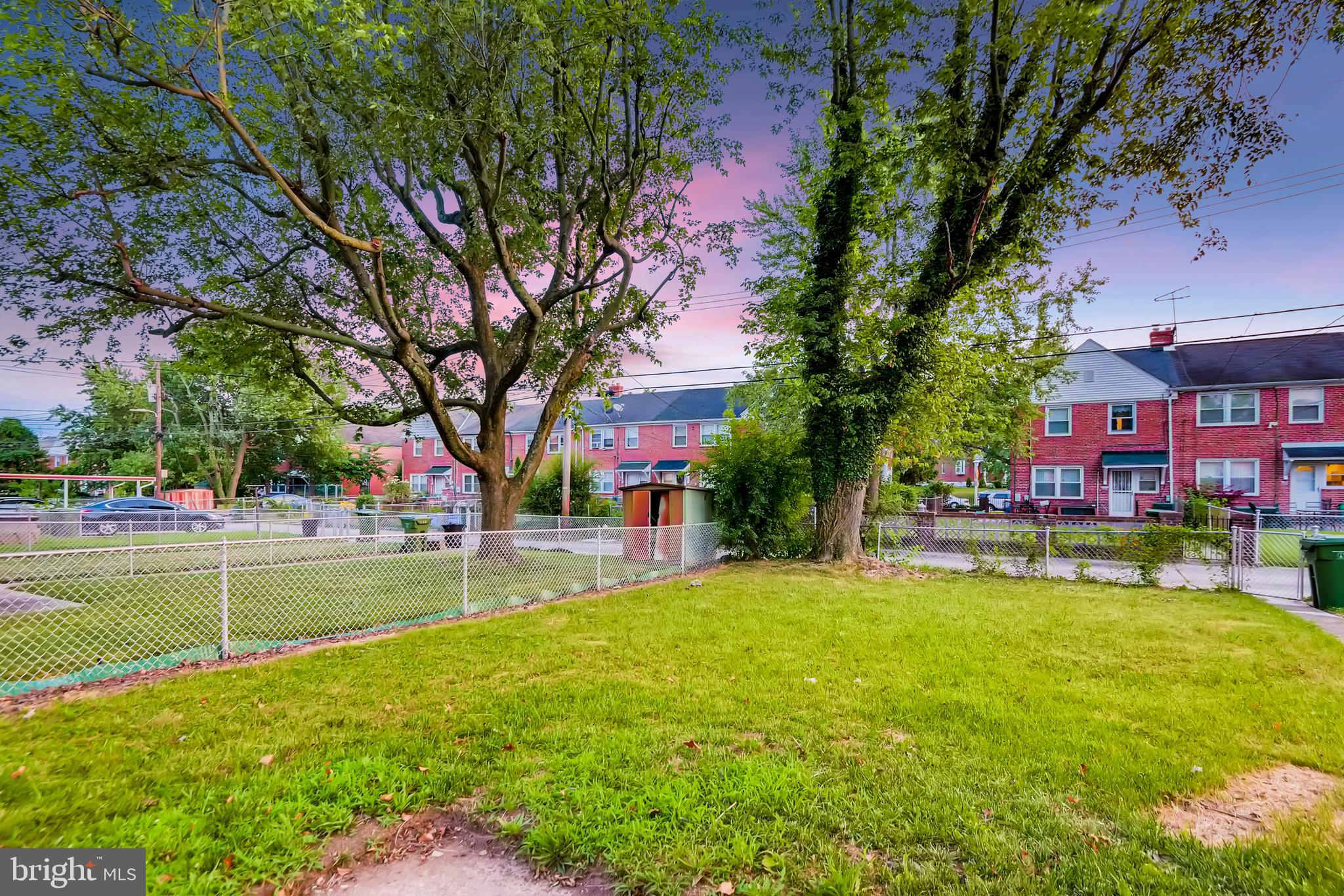 1615 Gleneagle Road Baltimore, MD 21239 - Photo 7 of 32 Back Yard!
