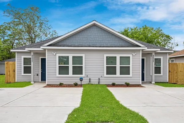 $1,625 | 4649 Carmen Street, Unit A, Houston, TX 77051