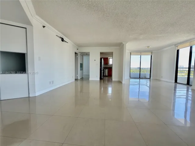 $3,100 | 3300 Northeast 192 Street, Unit 807, Aventura, FL 33180