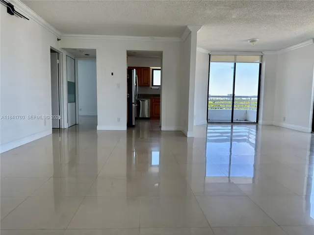 $3,100 | 3300 Northeast 192 Street, Unit 807, Aventura, FL 33180
