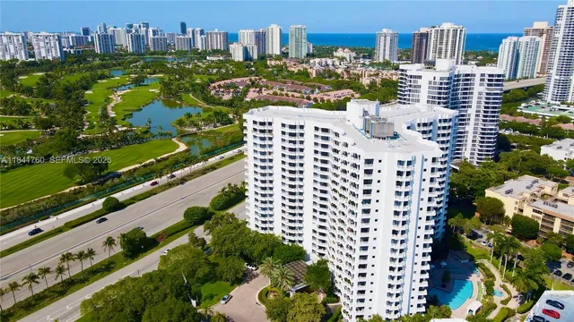 $3,100 | 3300 Northeast 192 Street, Unit 807, Aventura, FL 33180
