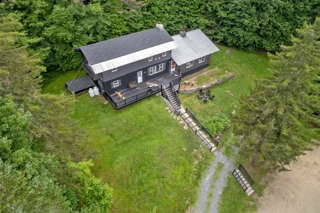 $859,000 | 11 Waldwinkle Road, West Dover, VT 05356