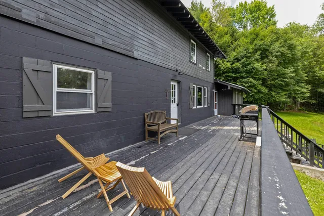 $859,000 | 11 Waldwinkle Road, West Dover, VT 05356