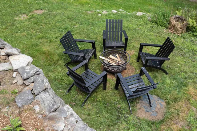 $859,000 | 11 Waldwinkle Road, West Dover, VT 05356