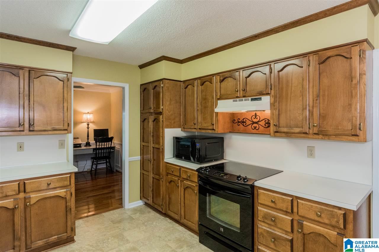 1041 Independence Court Alabaster, AL 35007 - Photo 13 of 36