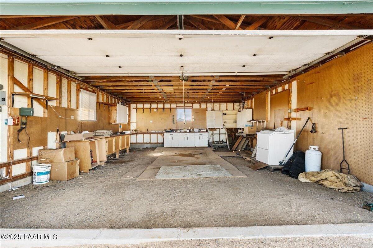 14012 Holly Road Mayer, AZ 86333 - Photo 28 of 28 a view of a room with gym equipment