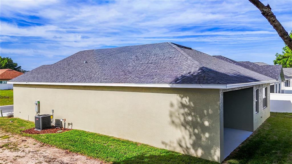 4727 Southeast 25th Loop Ocala, FL 34480 - Photo 26 of 29 a view of outdoor space and yard