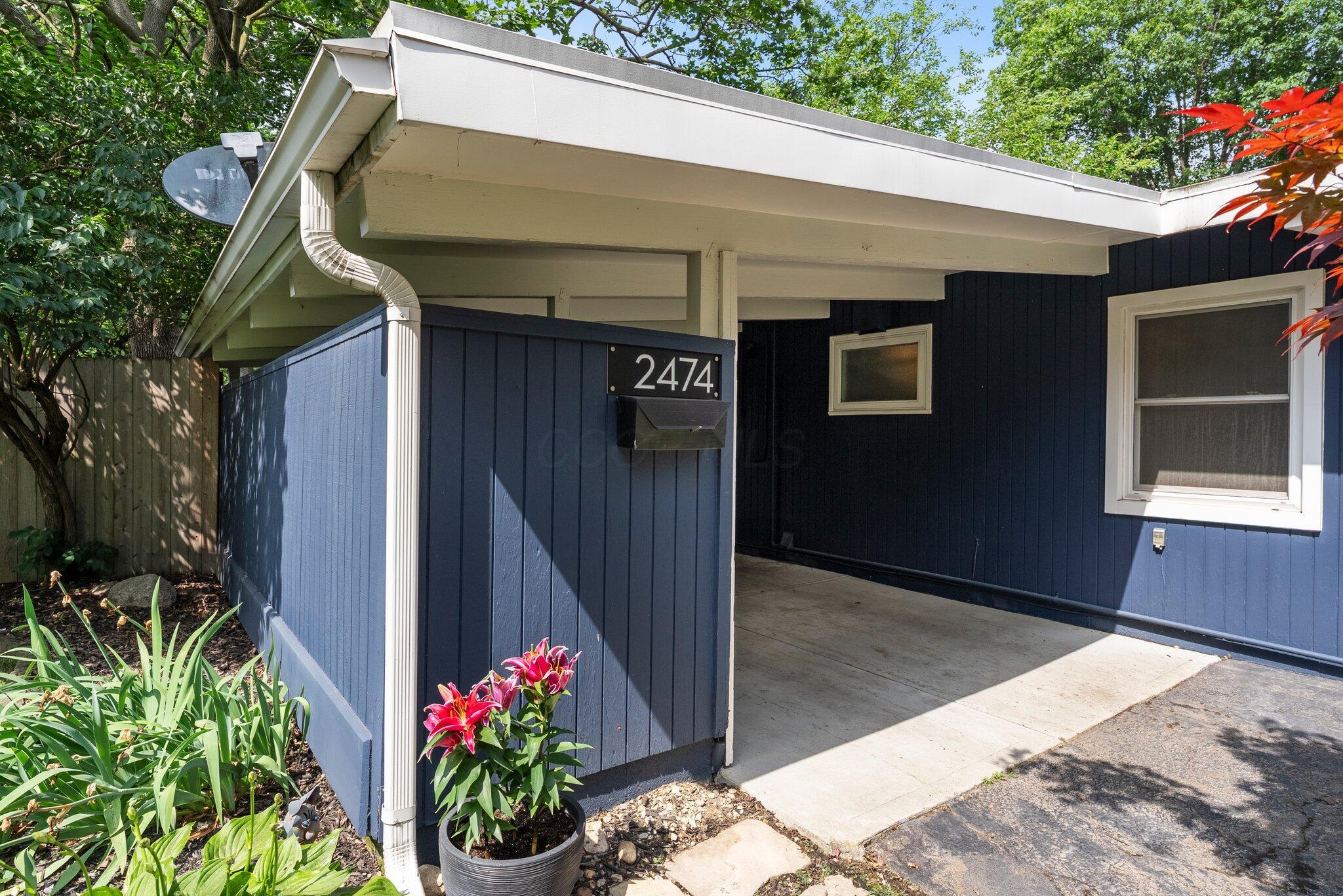 2474 Bristol Road Columbus, OH 43221 - Photo 3 of 26 DSC07473