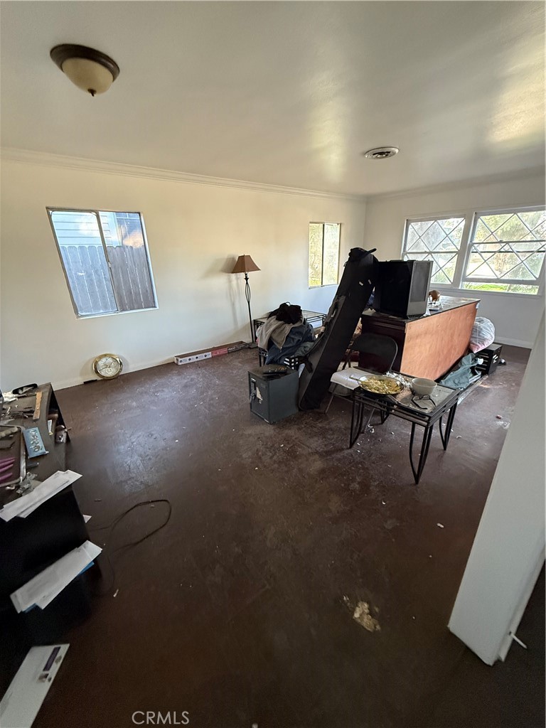 3979 Bandini Avenue Riverside, CA 92506 - Photo 7 of 8