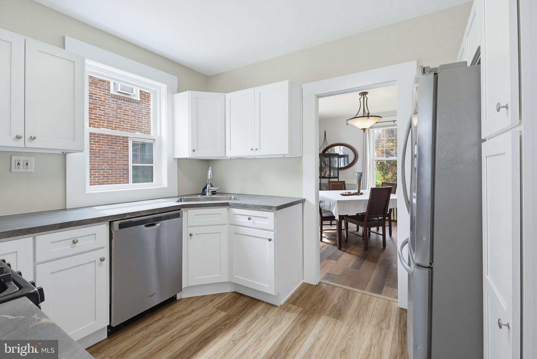 1402 Brooke Boulevard Reading, PA 19607 - Photo 15 of 40