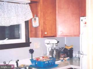695 Mountain View Road Reading, PA 19607 - Photo 4 of 6