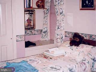 695 Mountain View Road Reading, PA 19607 - Photo 5 of 6