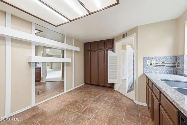 $819,999 | 802 Congressional Road, Simi Valley, CA 93065