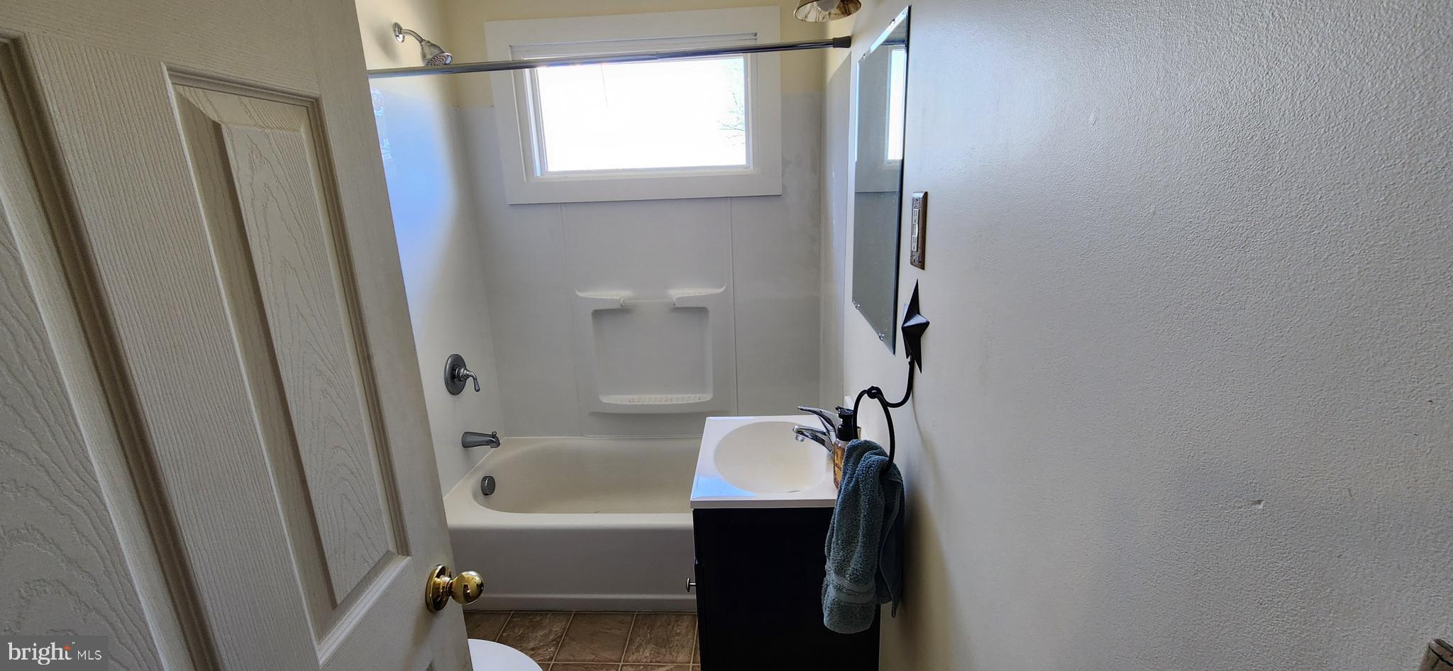 306 Sunrise Avenue Ridgely, MD 21660 - Photo 11 of 13 Bathroom #1