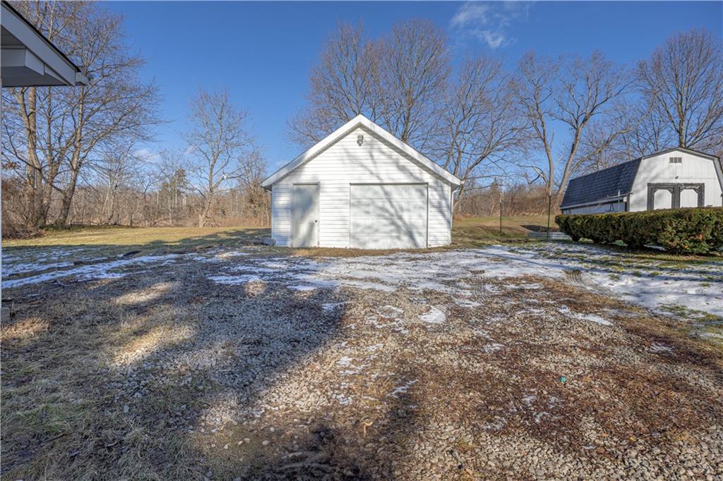 422 New Castle Road Butler, PA 16001 - Photo 26 of 27