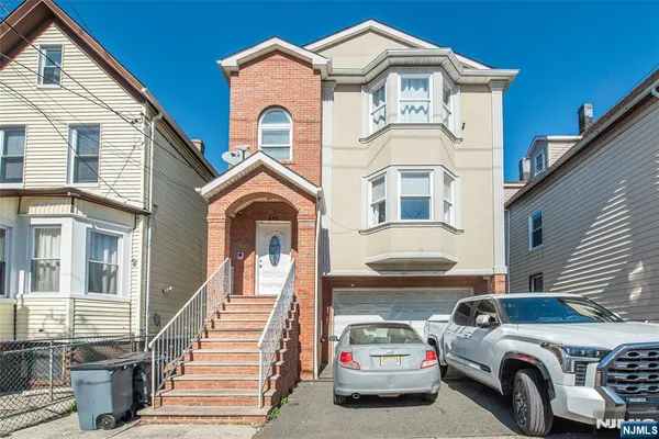 $1,099,900 | 543-545 Livingston Street, Elizabeth, NJ 07206