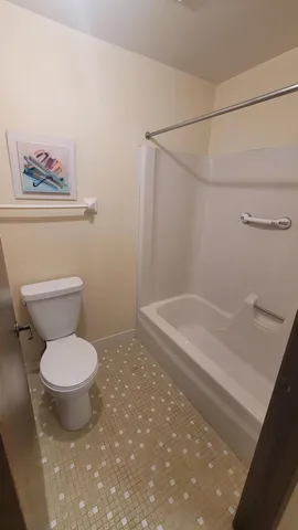 $127,900 | 7815 West Heather Avenue, Milwaukee, WI 53223