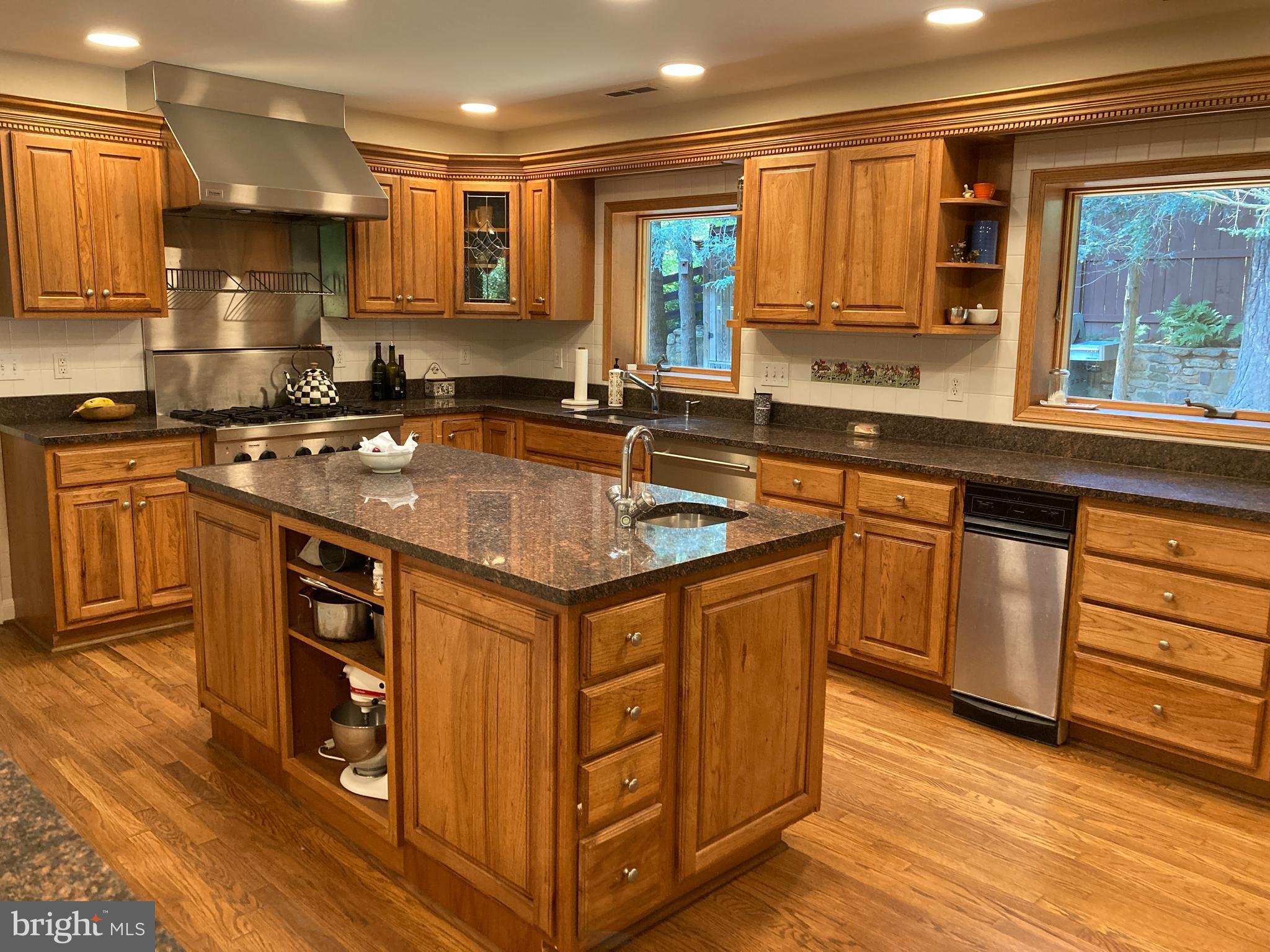 3037 Halfway Road The Plains, VA 20198 - Photo 3 of 14 Gallery Image 3