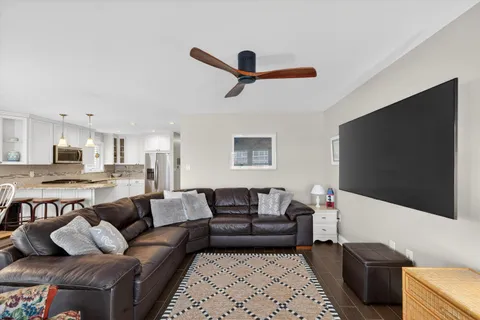 $890,000 | 4445 West Avenue, Unit 1, Ocean City, NJ 08226