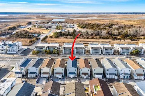 $890,000 | 4445 West Avenue, Unit 1, Ocean City, NJ 08226