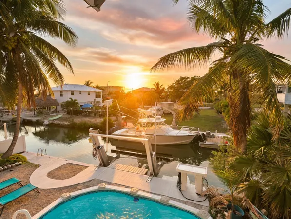 $850,000 | 3922 Gordon Road, Big Pine Key, FL 33043