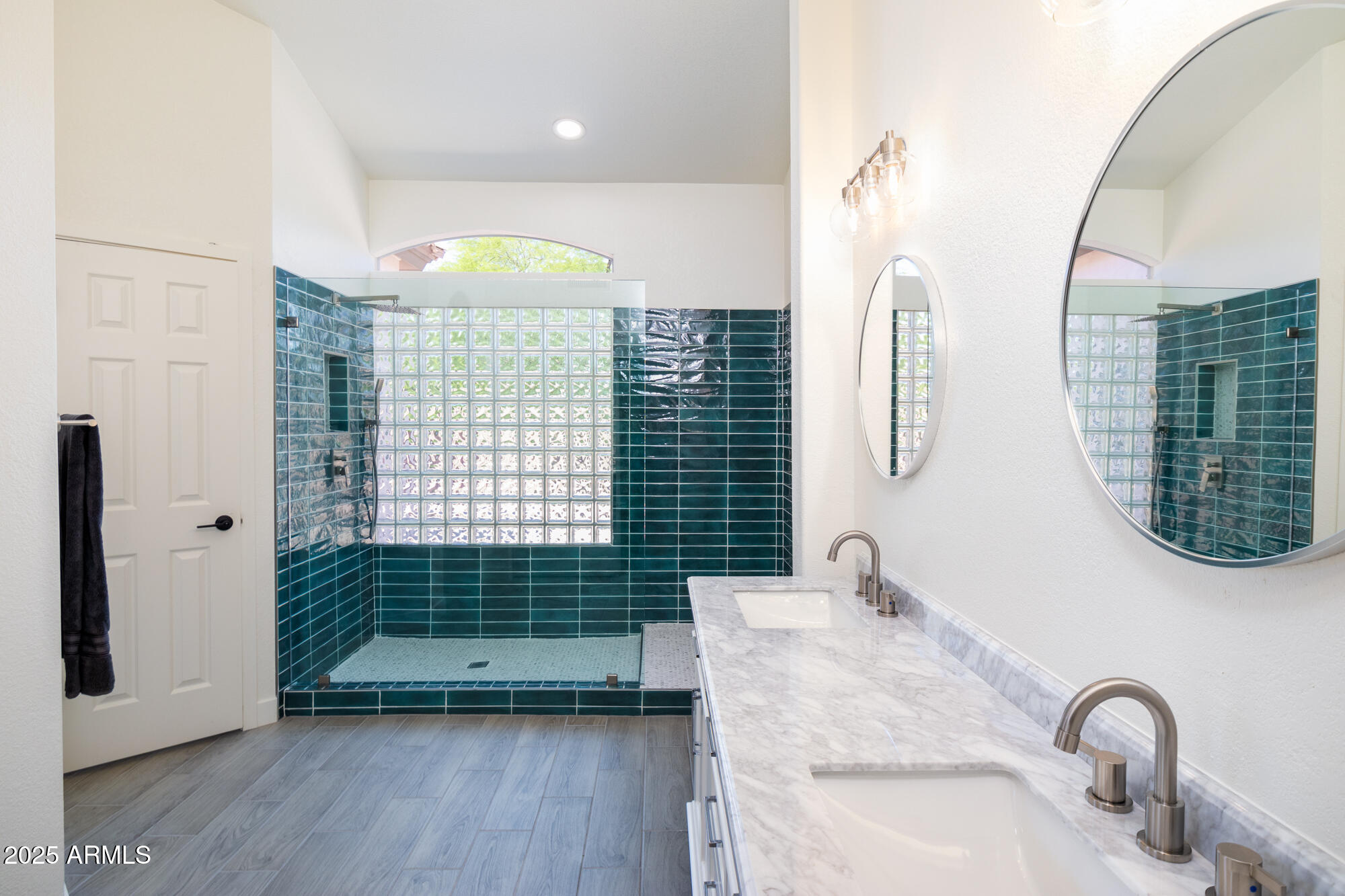 850 North Los Altos Drive Chandler, AZ 85224 - Photo 22 of 34 a bathroom with a sink a toilet and shower