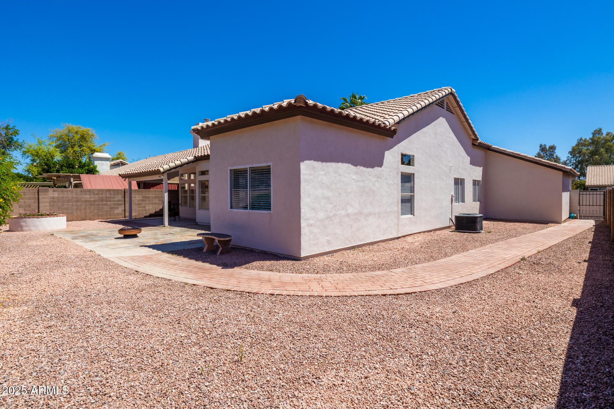 850 North Los Altos Drive Chandler, AZ 85224 - Photo 33 of 34 a view of a house with a backyard