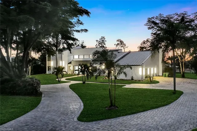 $3,389,000 | 13087 Pond Apple Drive East, Naples, FL 34119