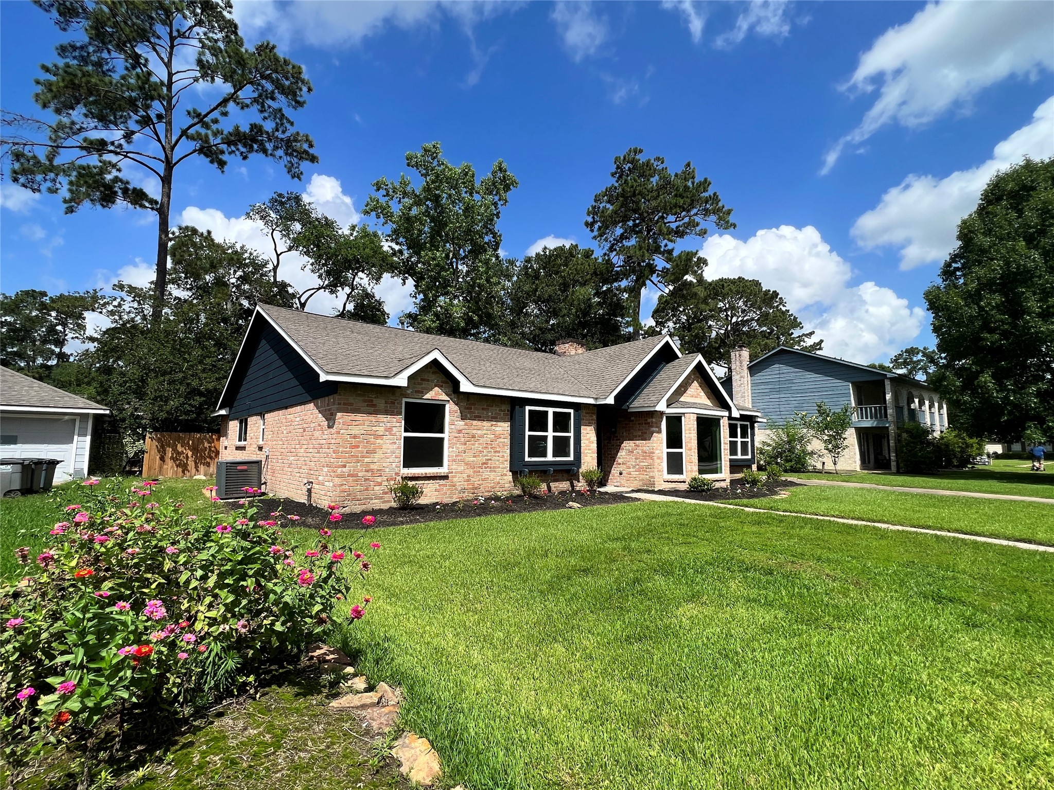 17327 Edsall Drive Spring, TX 77388 - Photo 3 of 43